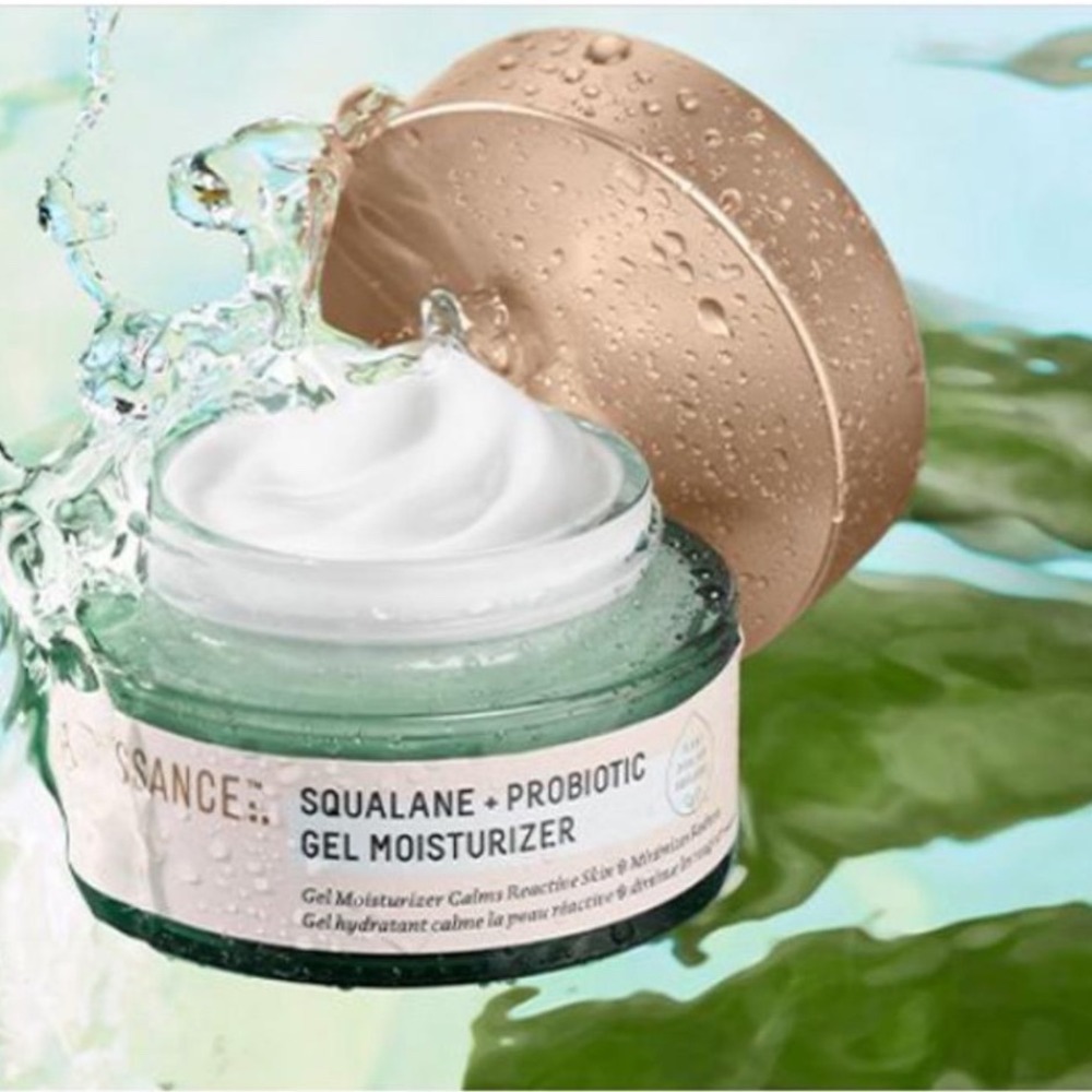 Biossance Squalane & Probiotic Gel Moisturizer Brightens & Balances Skin 15 ml